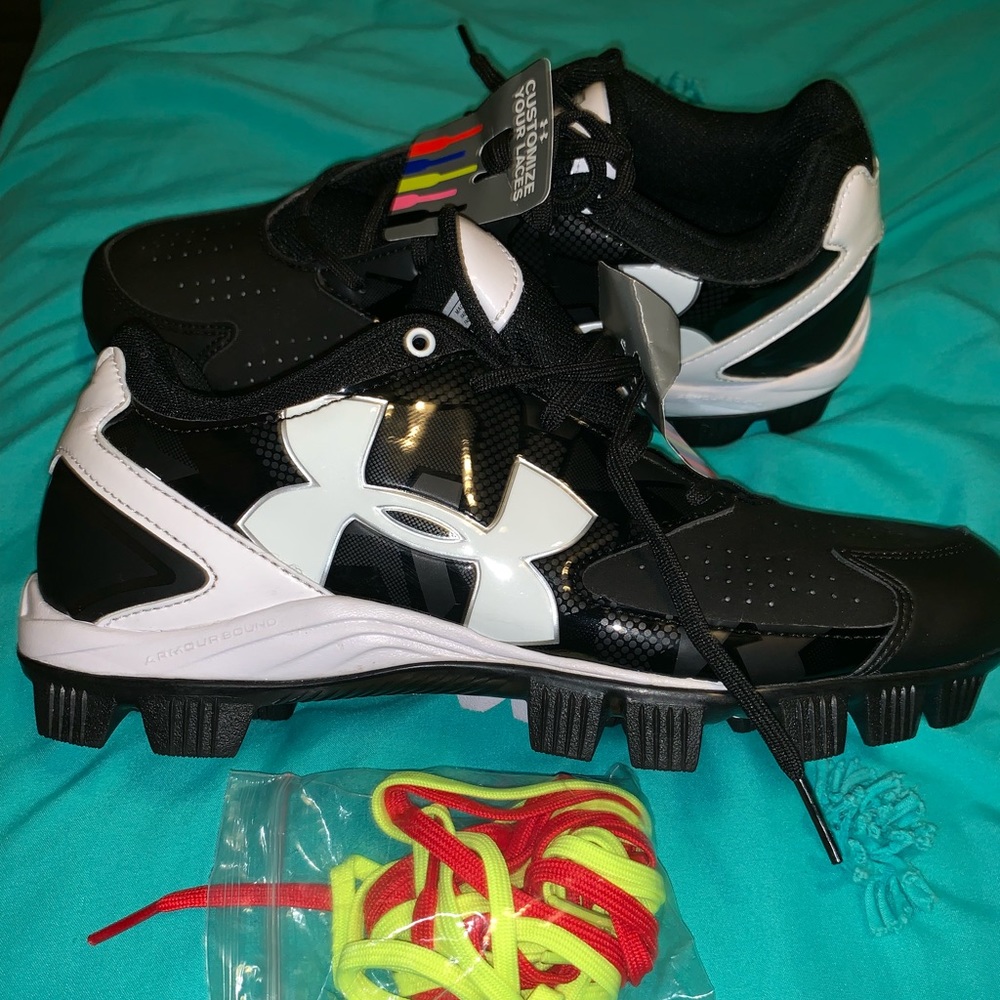 Under Armor Cleats size 8